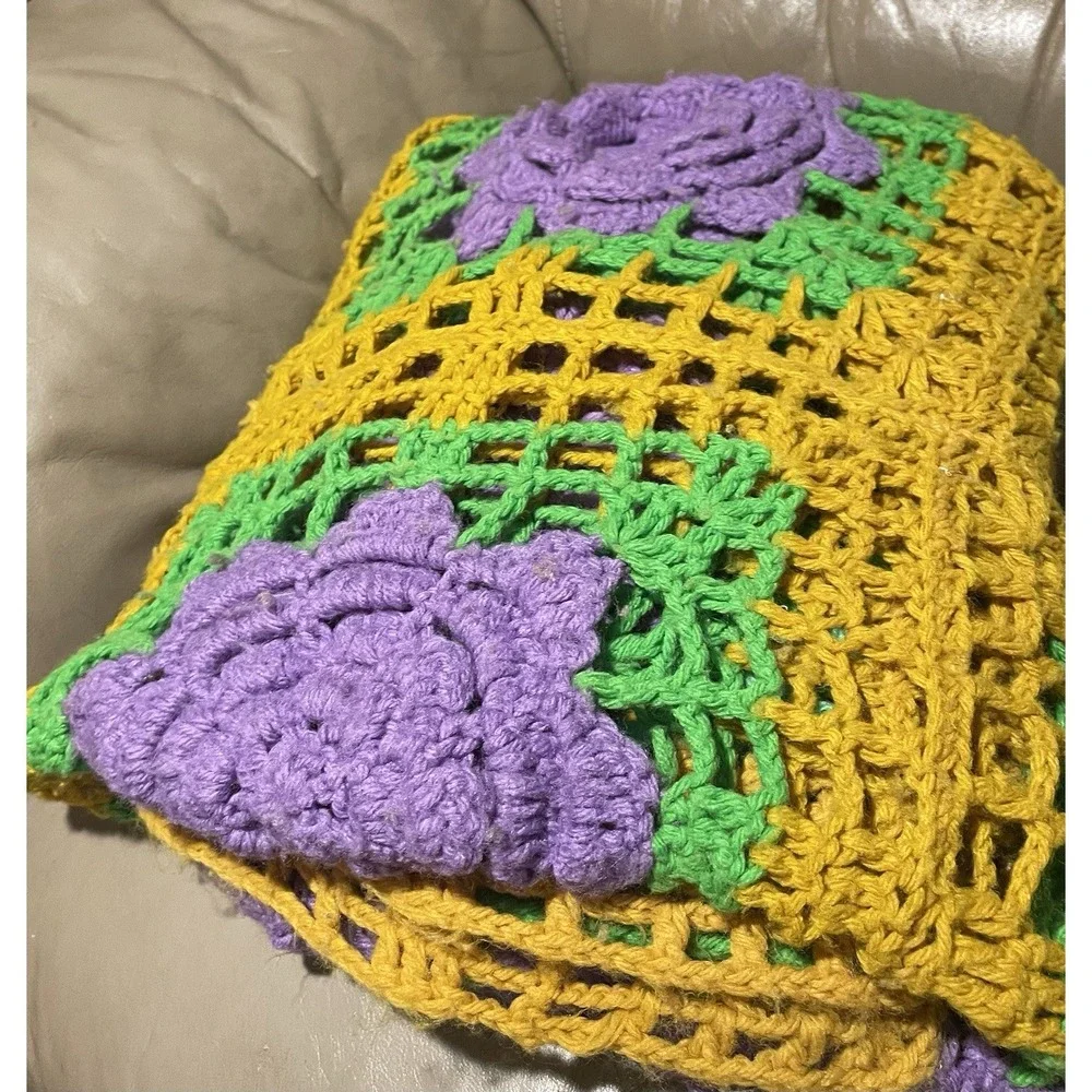 Handmade Crochet Knit Sofa Throw Granny Blanket 3D Afghan Roses Floral Cottage